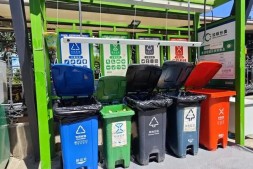 智能垃圾桶破解夏日异味蚊蝇难题